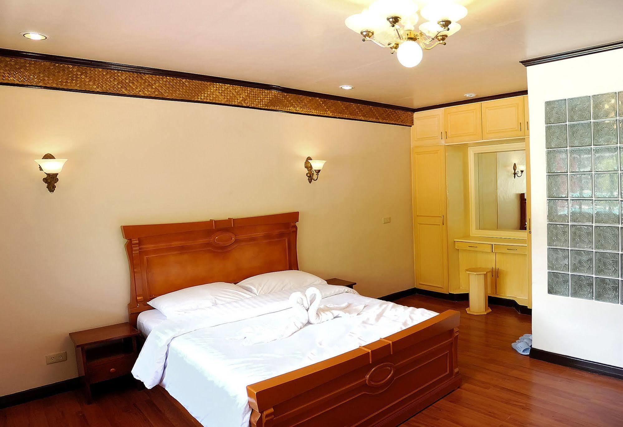 Blue Garden Resort Lapu-Lapu City Buitenkant foto
